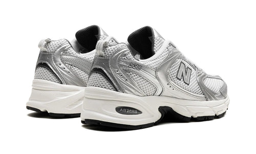 New Balance 530 “Grey Matter / Silver Metallic” – MR530LG