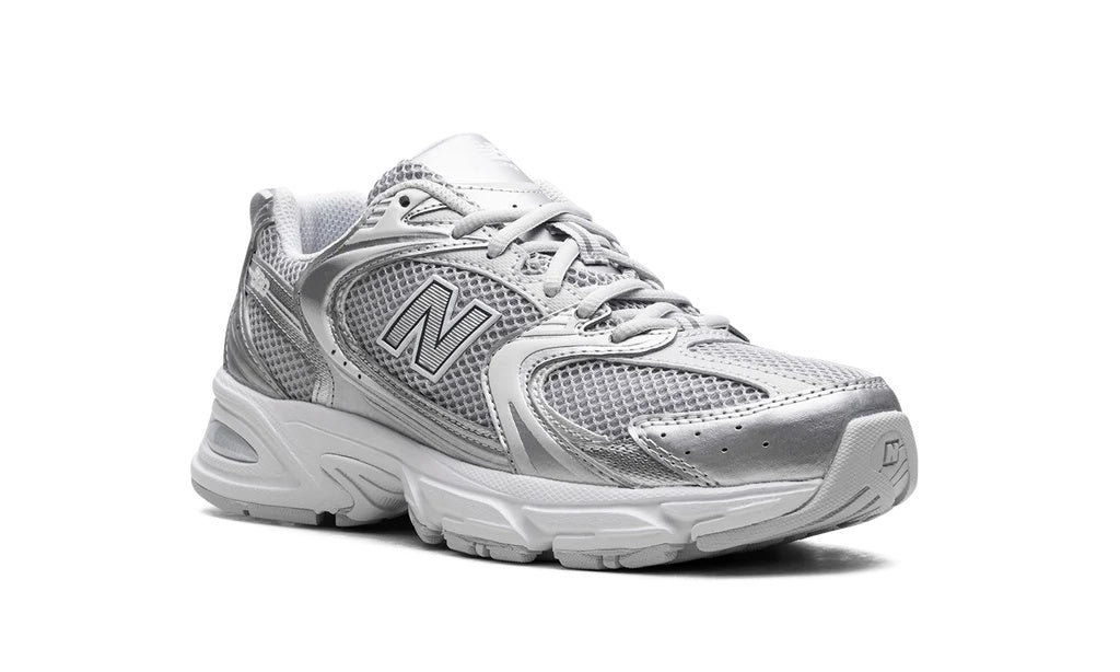 New Balance 530 “Moonbeam Silver Metallic” – MR530RS