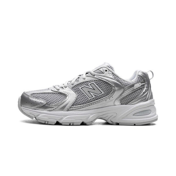 New Balance 530 “Moonbeam Silver Metallic” – MR530RS